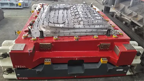 Ang hulma ng rear panel para sa KQ5152 ay matagumpay na naihatid